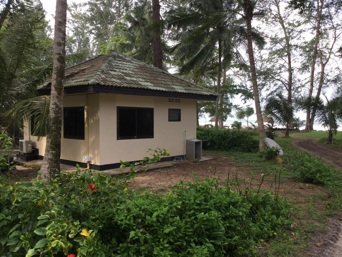 Aow Yai Bungalows 2* Koh Phayam