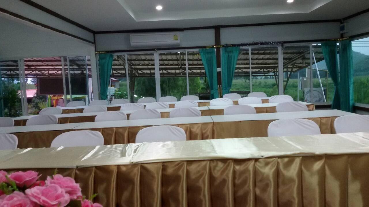 บ้านเรือนไท Ban Ruenthai Muaklek 2* Muak Lek