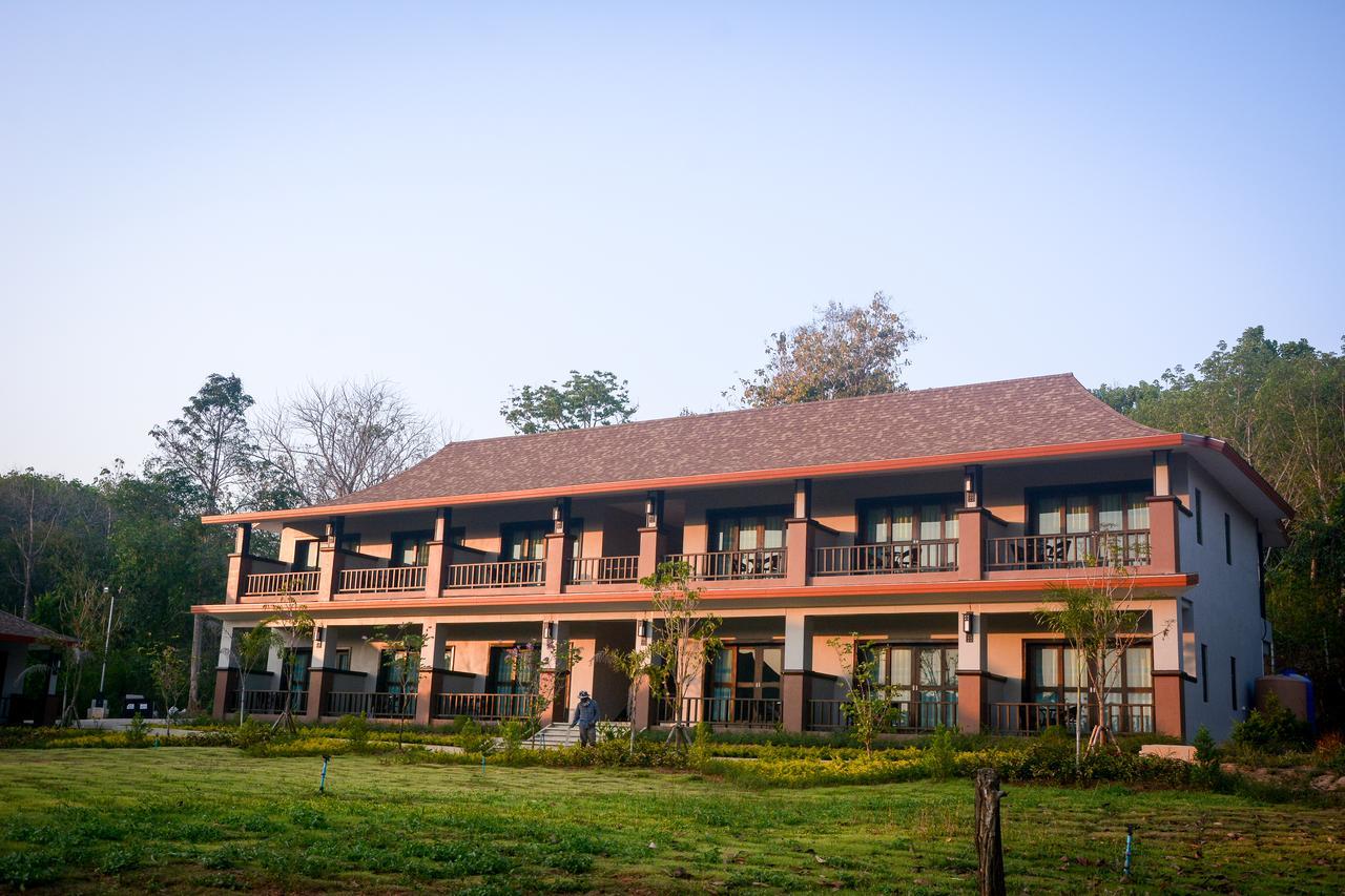 Phu Chom Mork 3* Sangkhla Buri