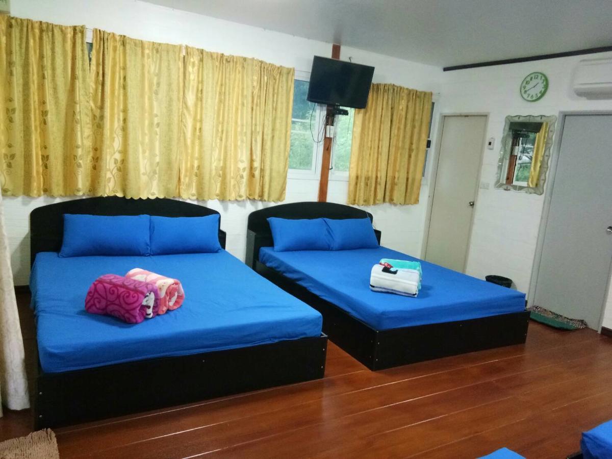 บ้านเรือนไท Ban Ruenthai Muaklek 2* Muak Lek