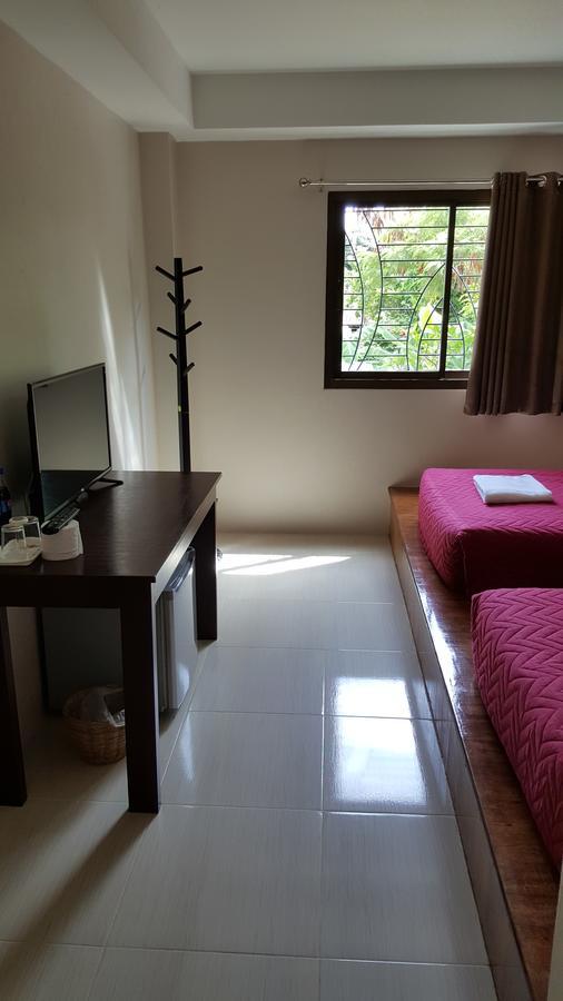 Bed & Breakfast Yellow House Rayong 3*