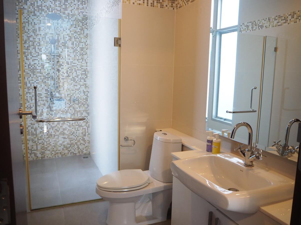 Villa Anb-glass House Pool Villa-3br Close To Jomtien *