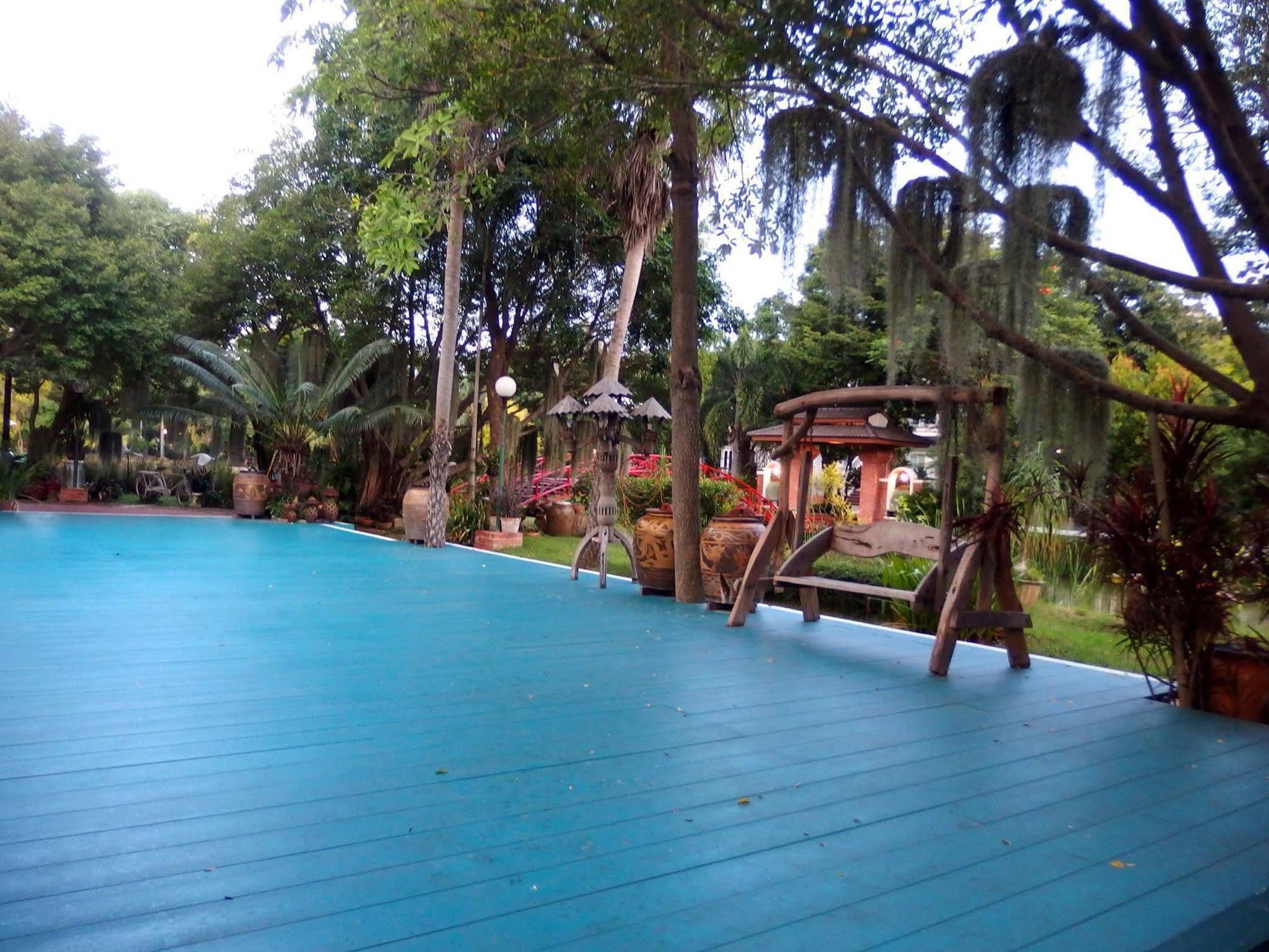 Resort Muaan 3*