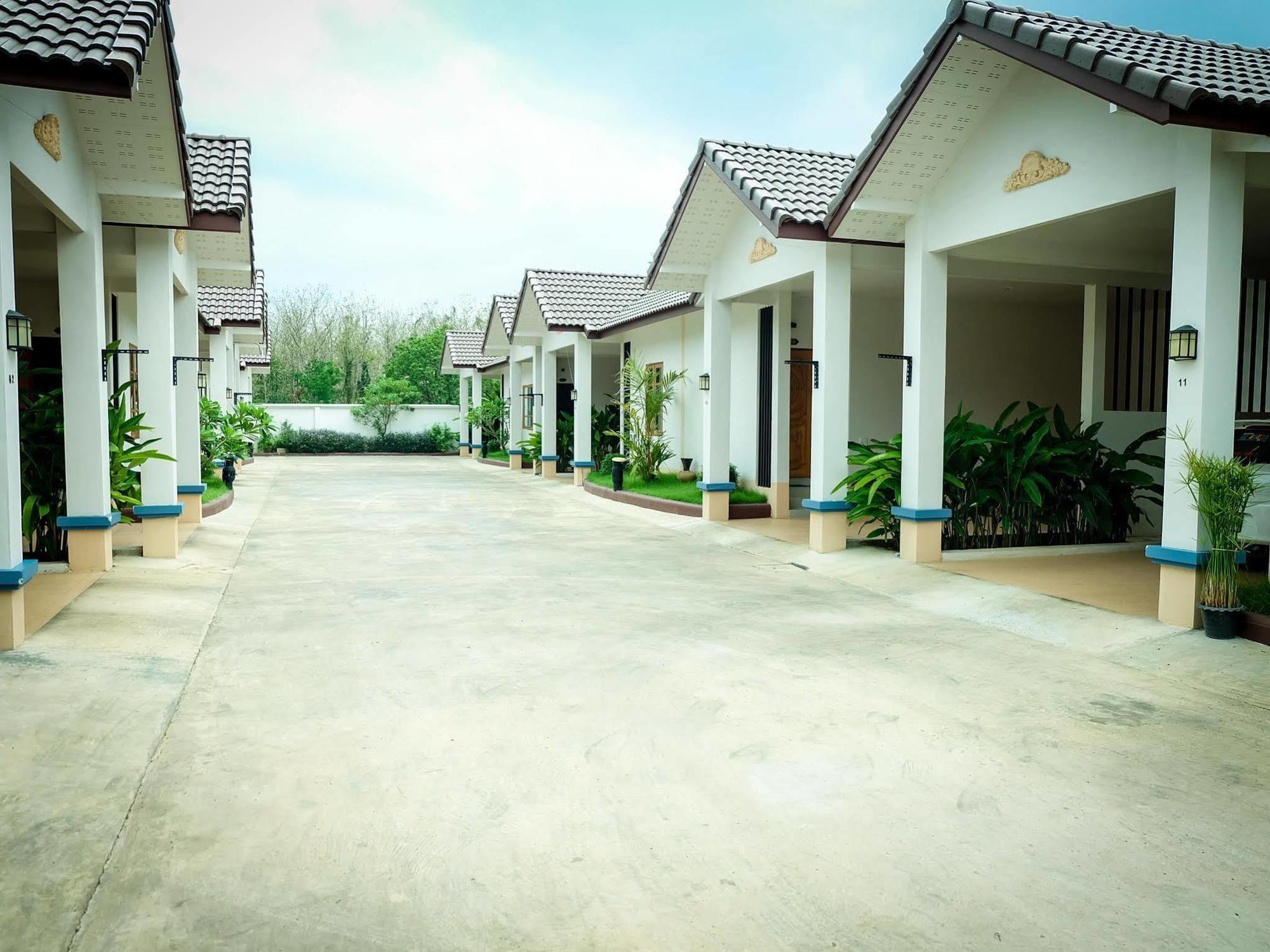 Wangthatum 2* Si Maha Phot