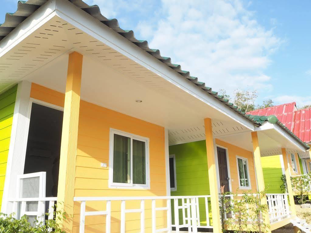 Guest house Hill  Lanta 3*