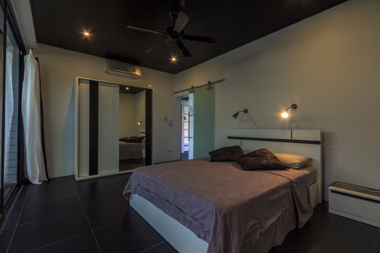 Villa Malee Beach Villas *