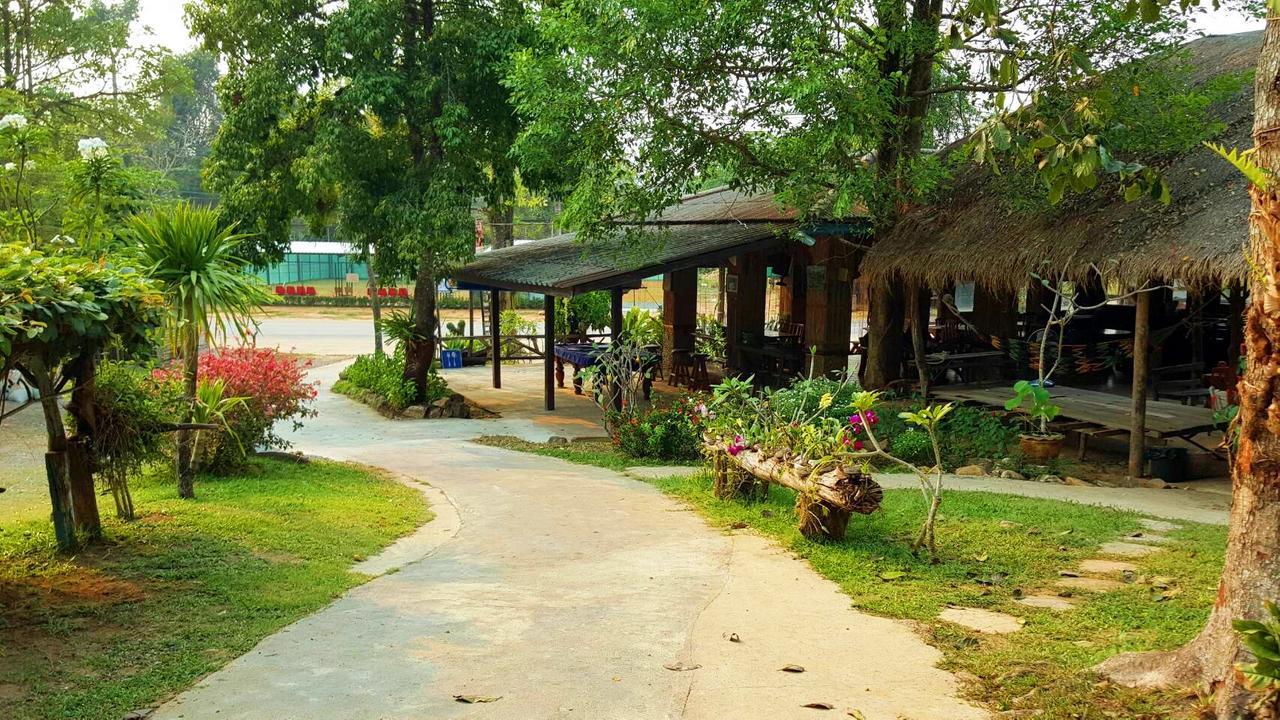 Guest house Big Elk Steak House - *
