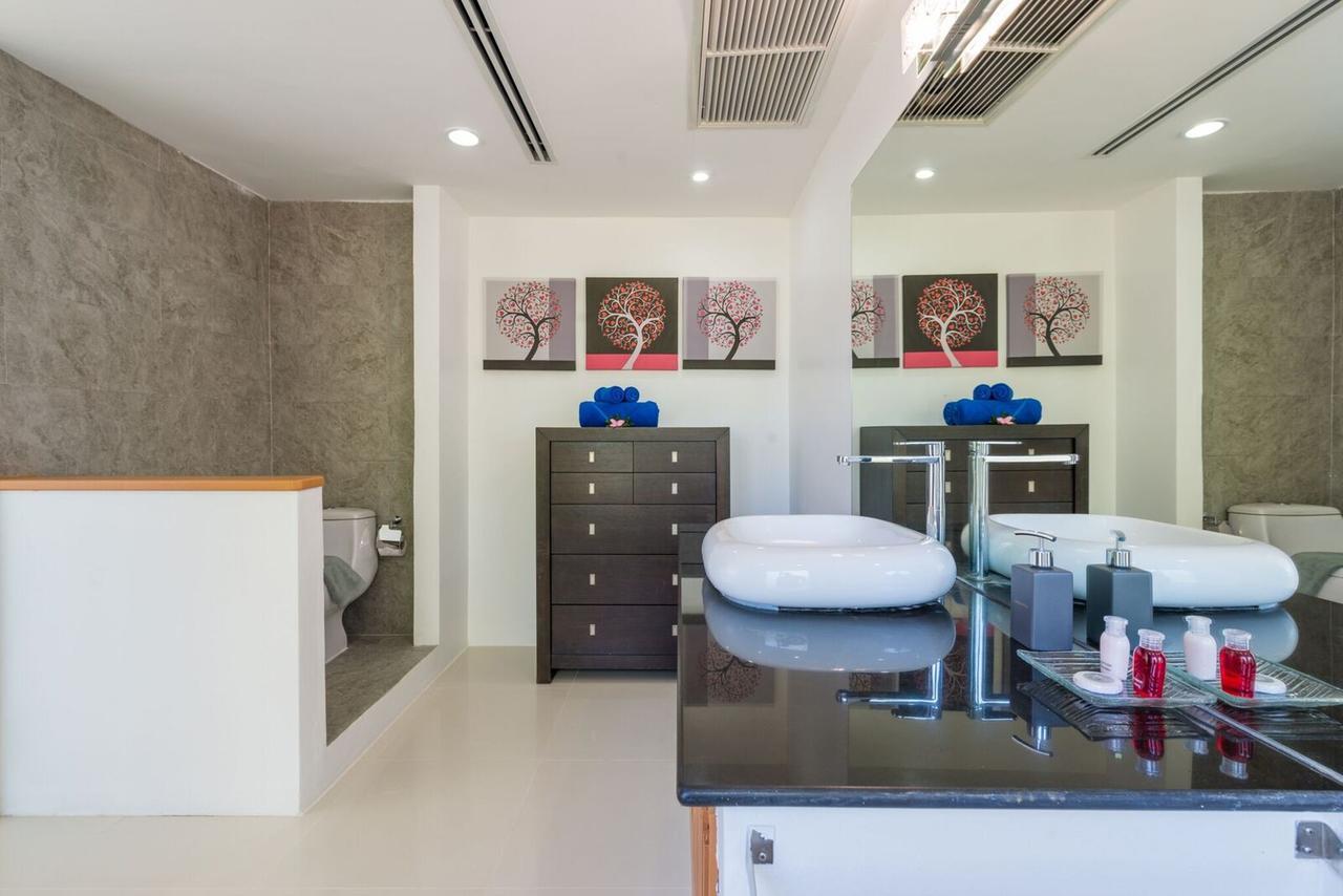 Villa White Stone - Luxurious Sunset View 4 Bed Pool *