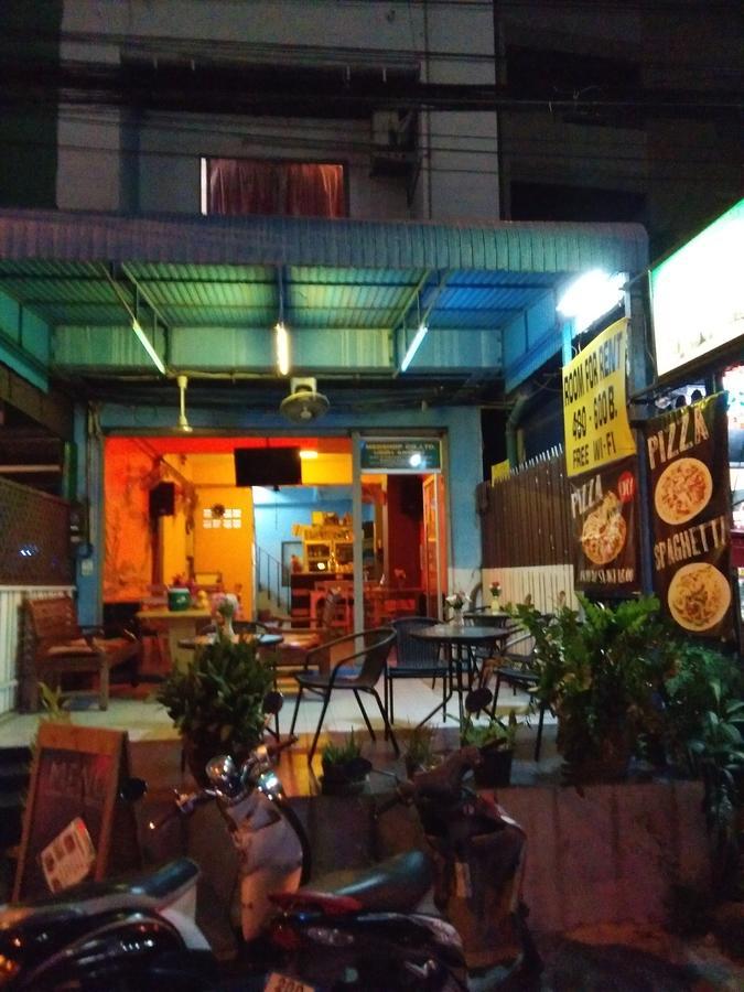 Guest house Crocodile Bar Pattaya
