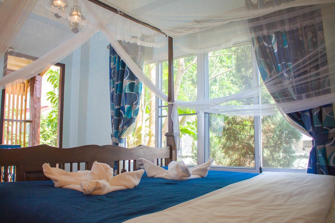 Changmoi House Bed & Breakfast Chiang Mai