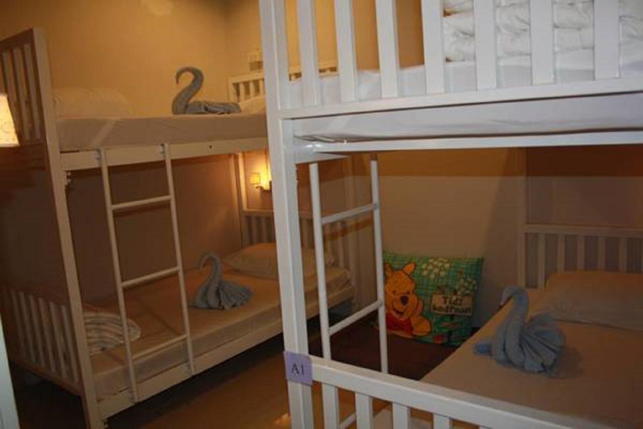 Noppharat & Backpacker Hostel