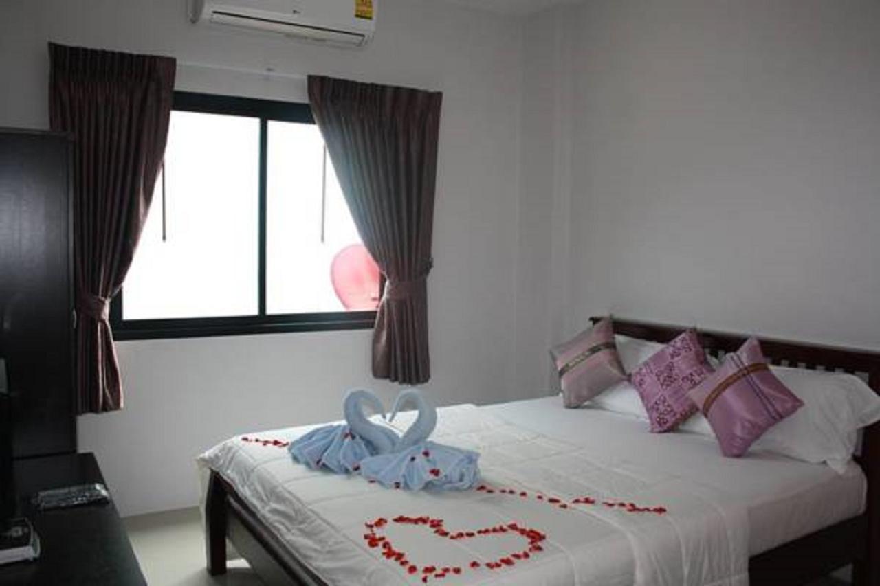 Noppharat & Backpacker * Ao Nang
