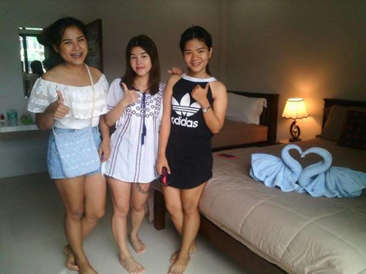 Noppharat & Backpacker * Ao Nang