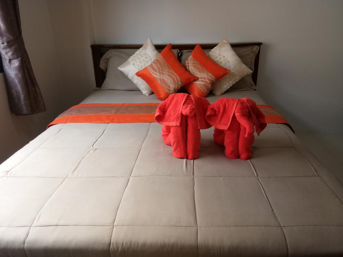 Noppharat & Backpacker Hostel Ao Nang