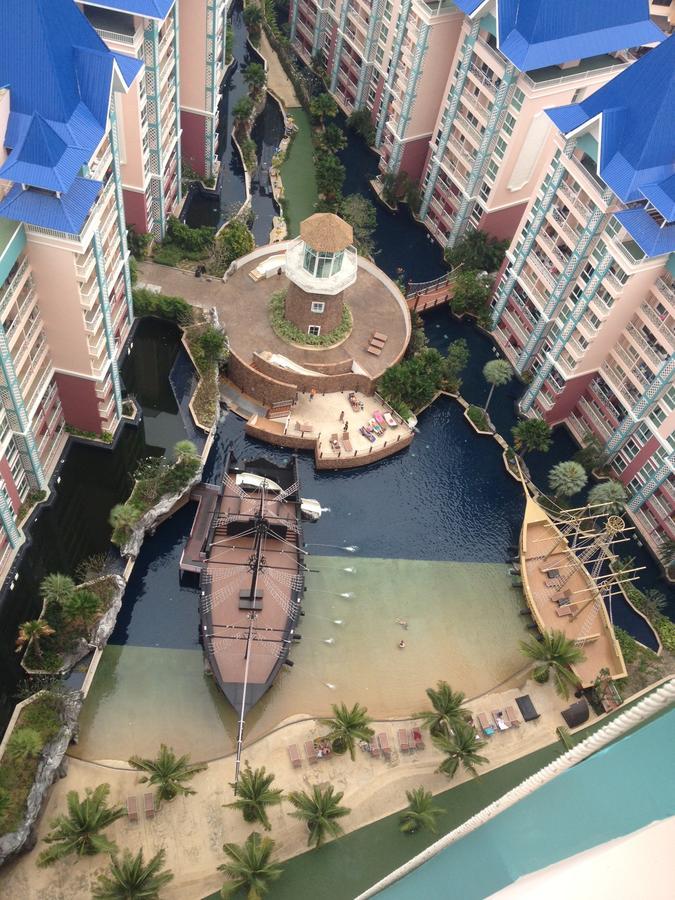 Grande Caribbean 17th Floor By Bell-turner *