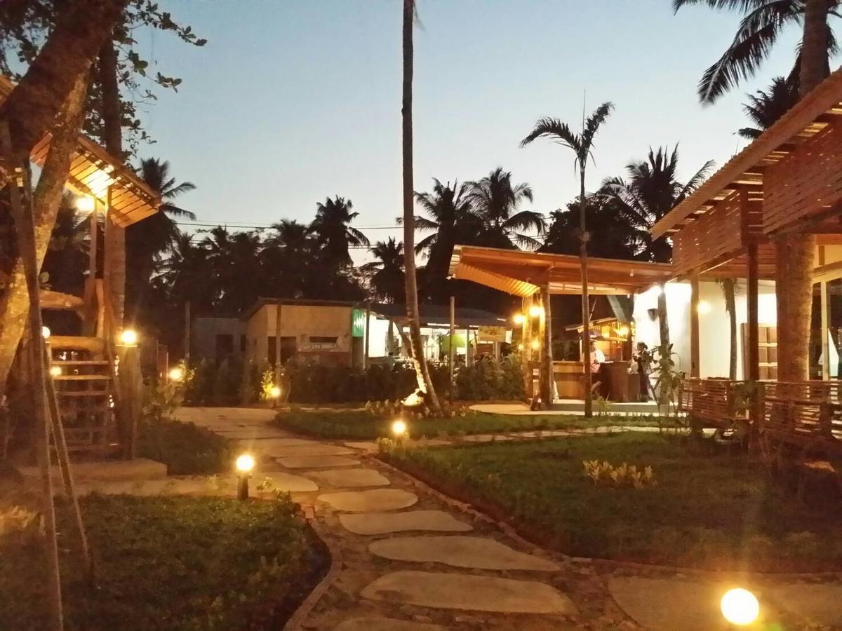 Mook Montra Sea Front Resort *