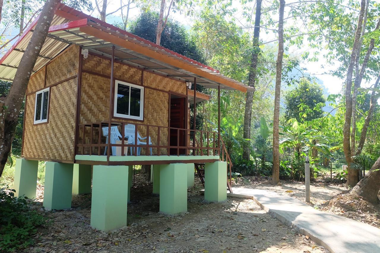 Khaosok Bamboo Huts Resort