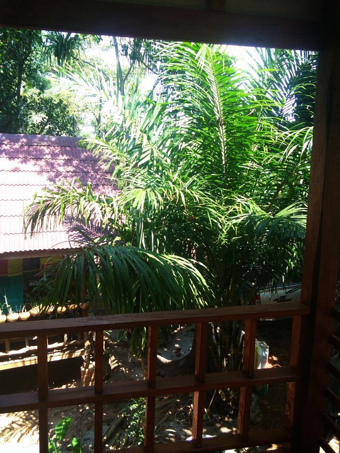 Hutyee Boat Resort