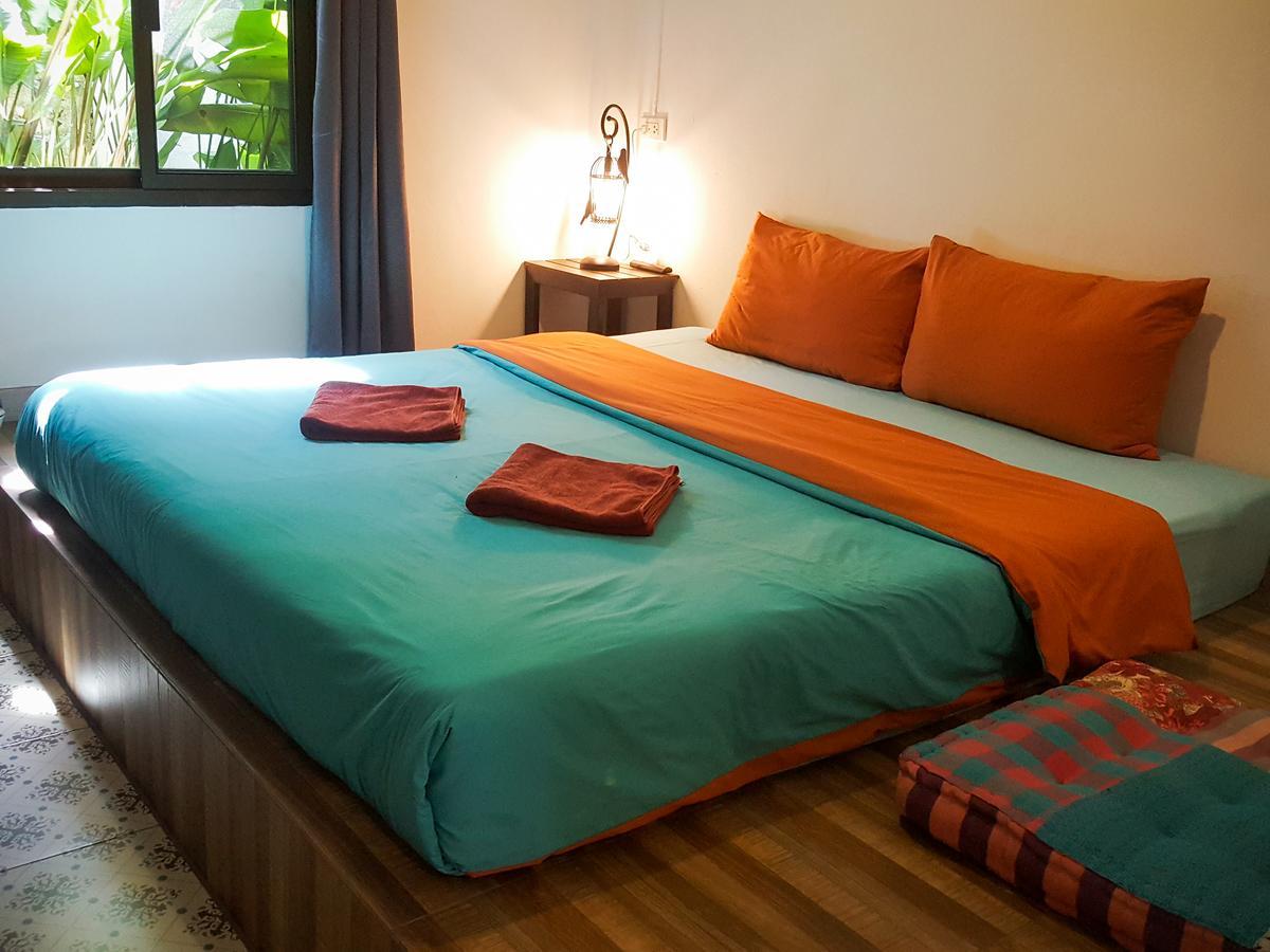 Glur Hostel *