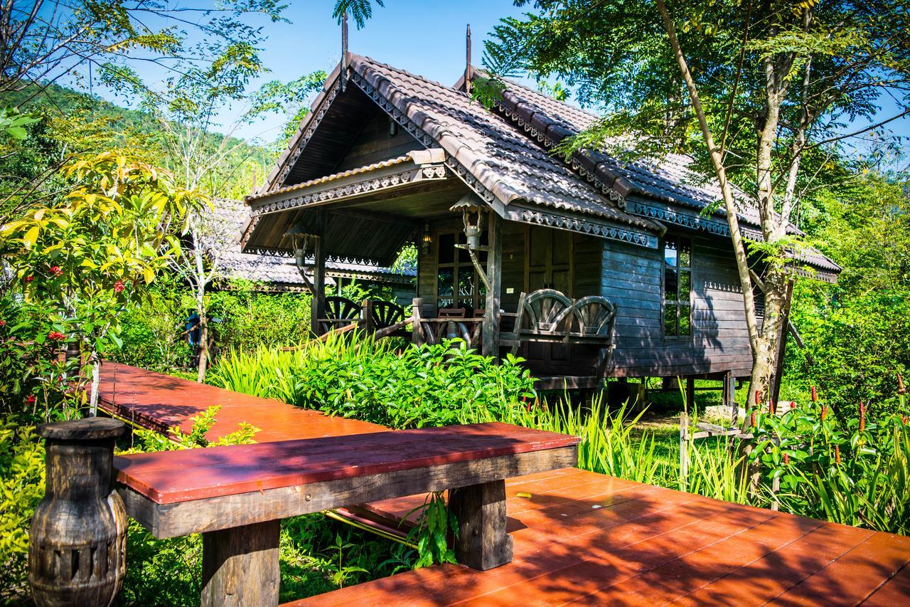 Montania Lifestyle Khao Sok National Park