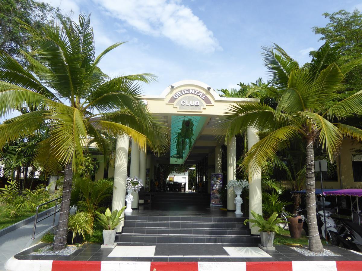 Vip Chain Pool 3*