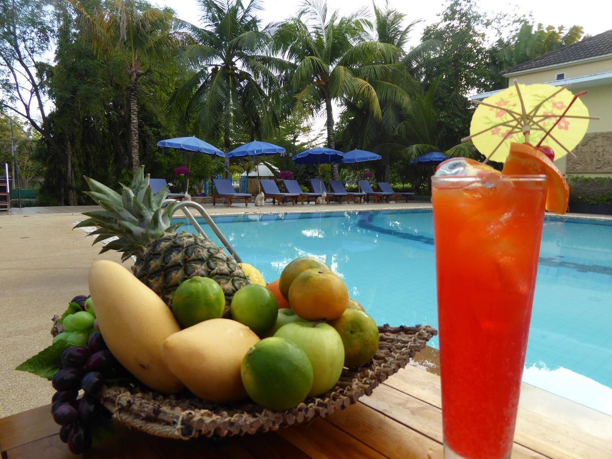 Resort The Oriental Tropical Beach At Vip Ban Phe