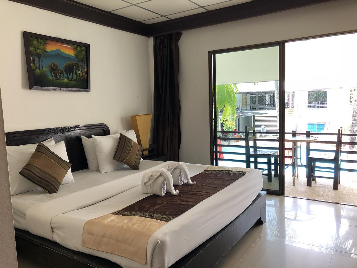 Hotel Bamboo & Patong