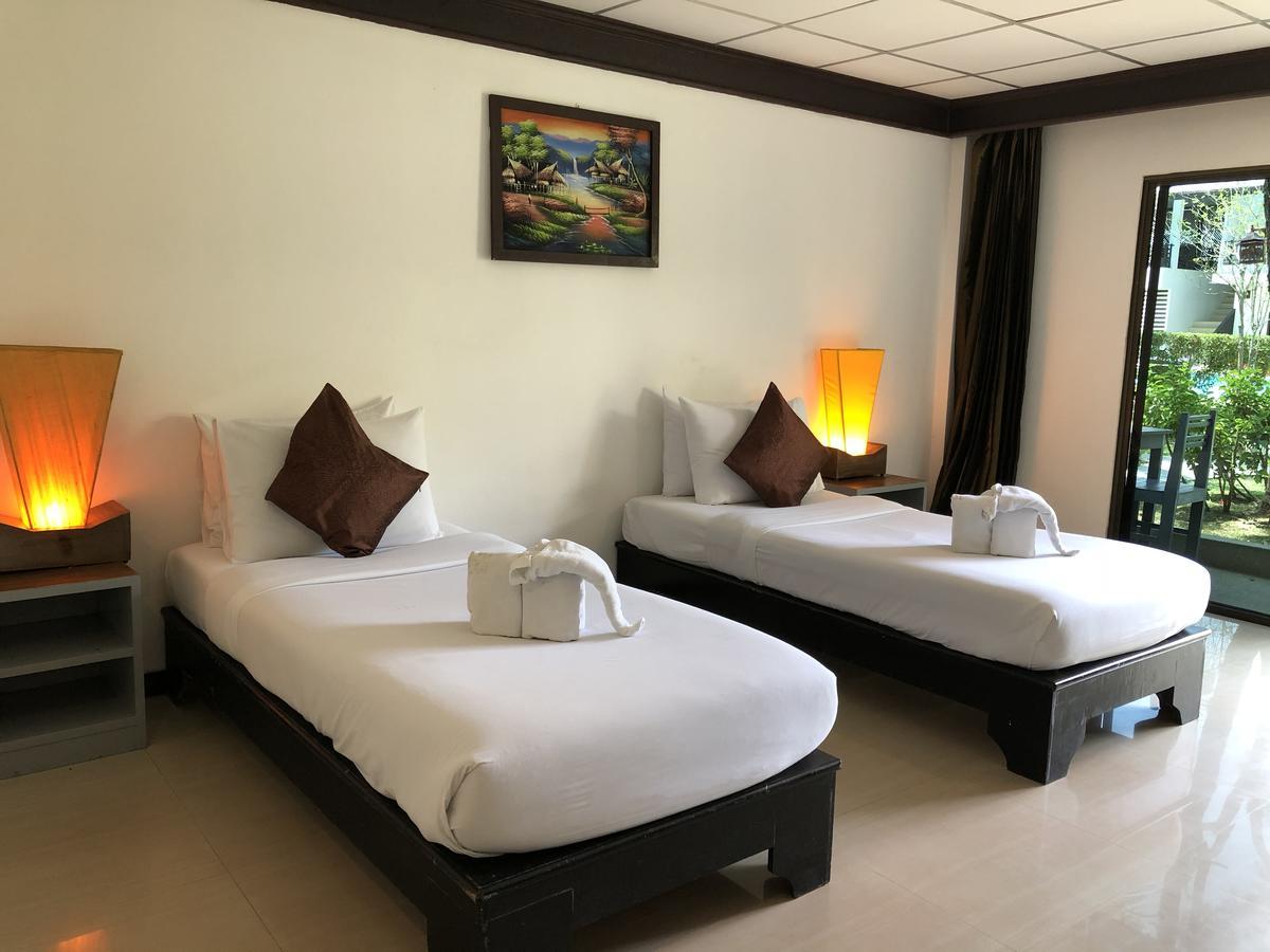 Bamboo & Hotel