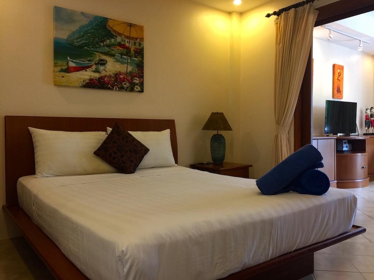 Club Near The By Plh Phuket