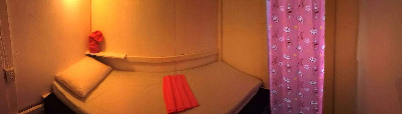 Hostel Wild & Wandering Backpacker Hostel & Bar Haad Rin