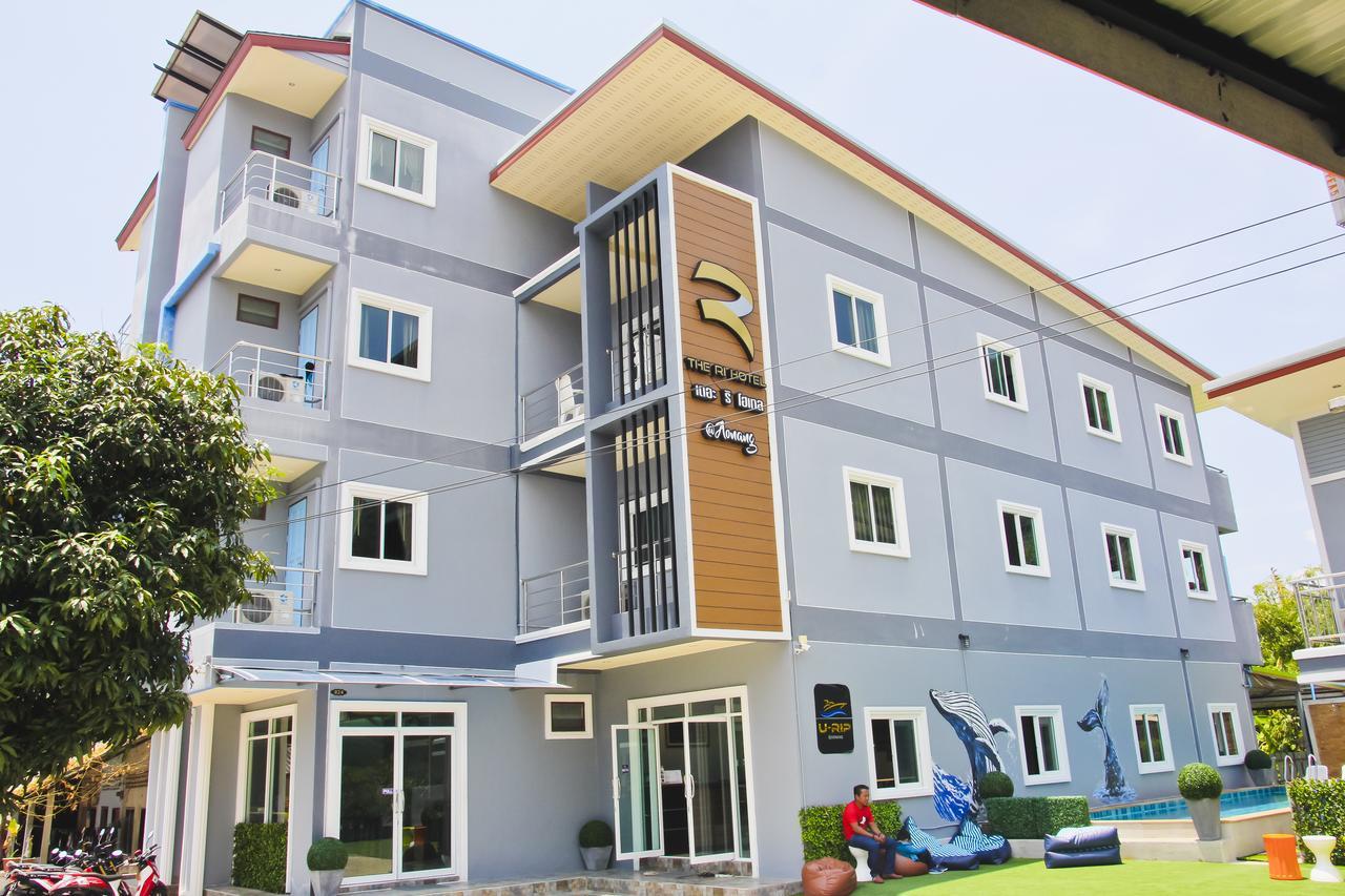 The Ri Hotel 2*