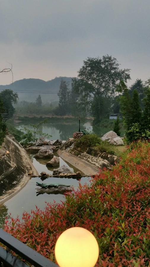 Resort Baanraisooksangchan Kaeng Krachan