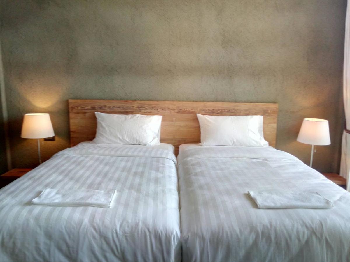 Inchantreedoopool Hotel