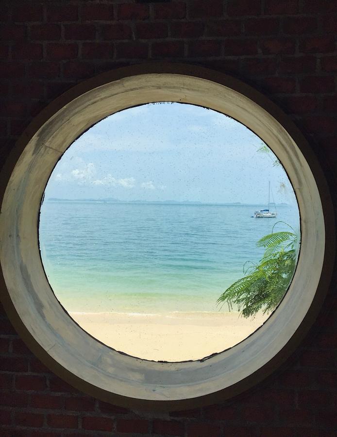 Baan Rom Talay Made'