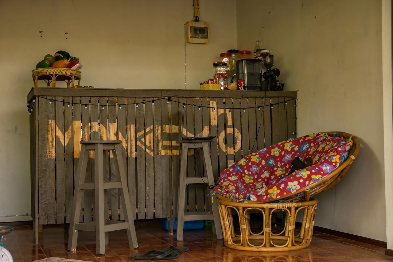 Monkey House 2 2* Pai