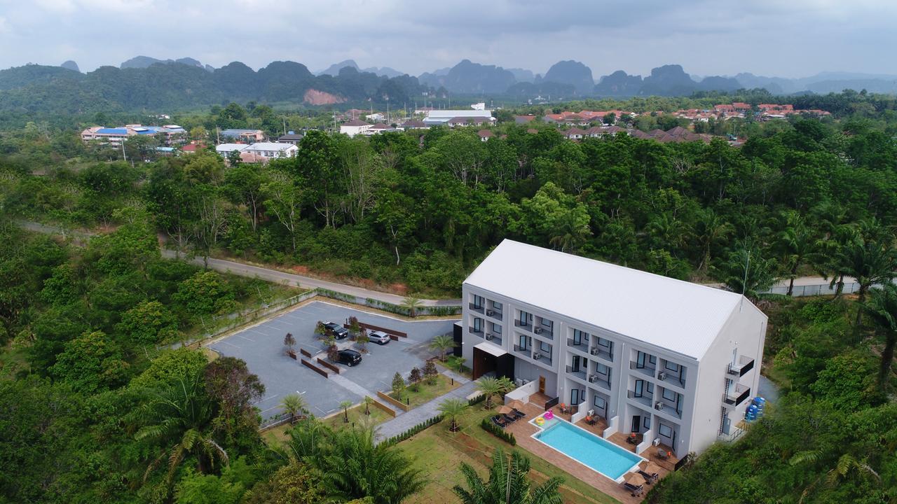 The Chill At Hotel 3*