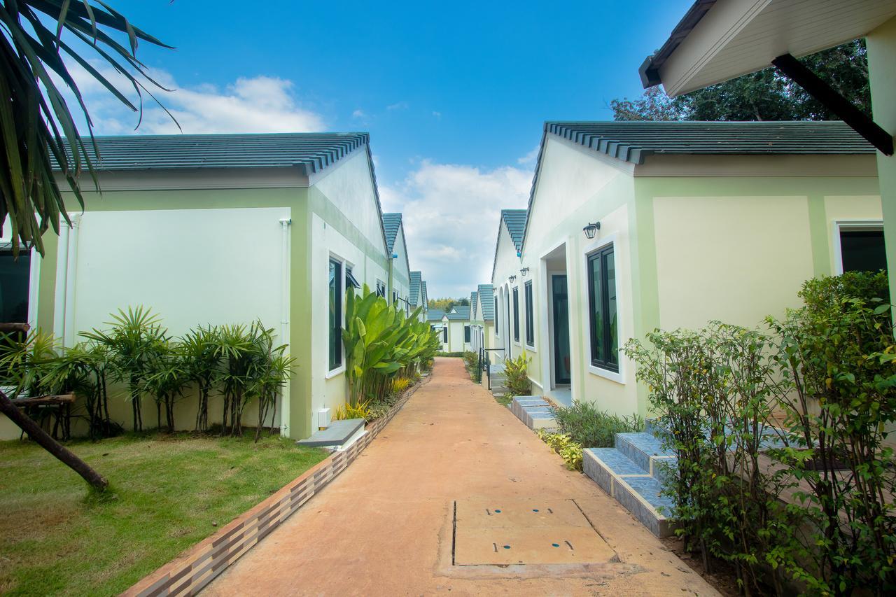 Saichon Grand View Resort 2*