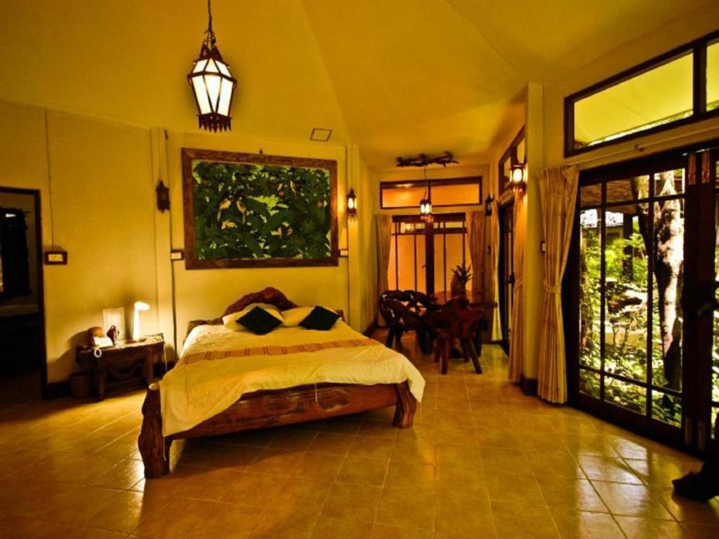 Momchailai Forest Retreat Resort 2*