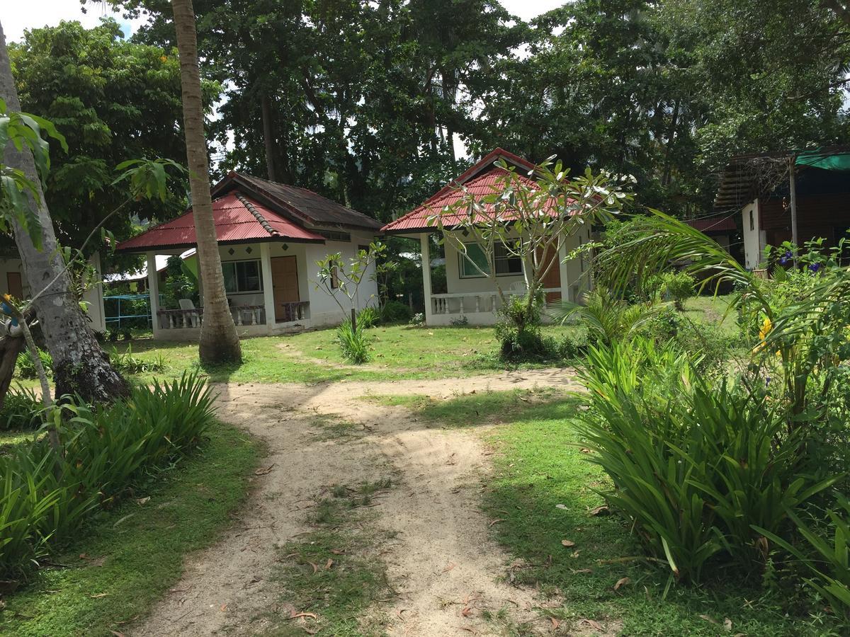 Lodge Coco Koh Mook