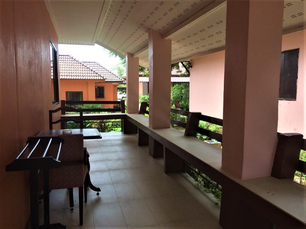 Resort Phalaburi 3*