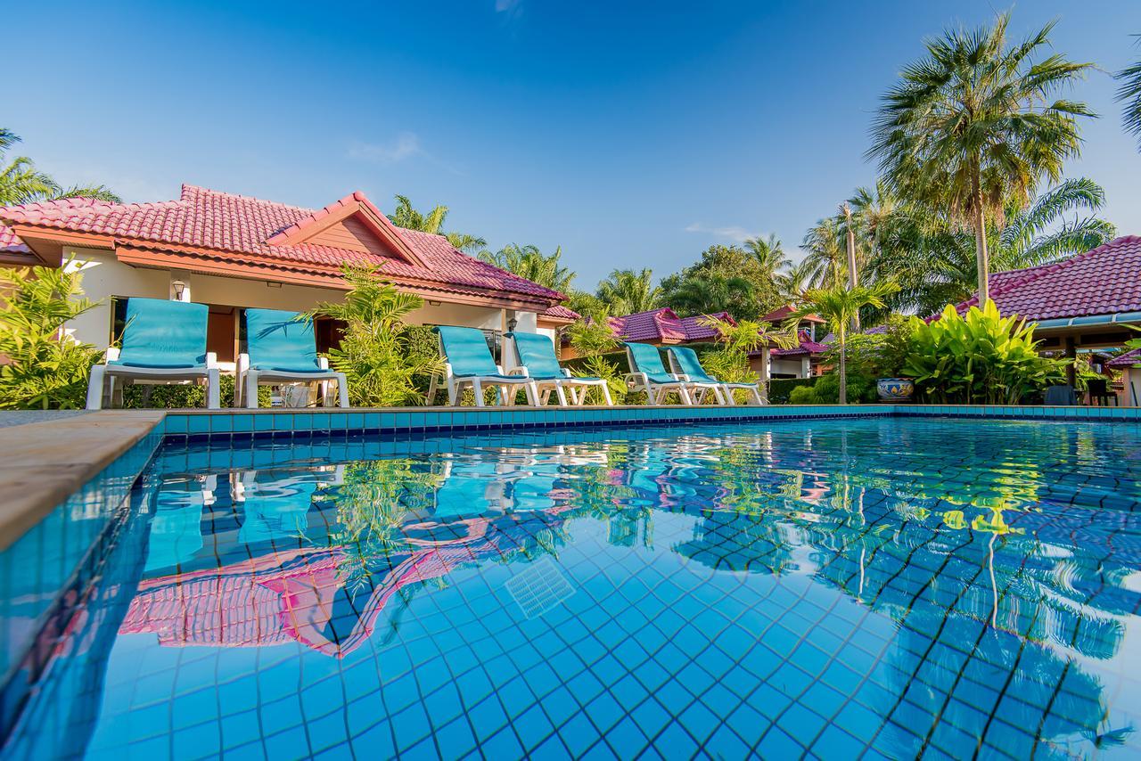 Resort Tananza & Phuket Nai Harn