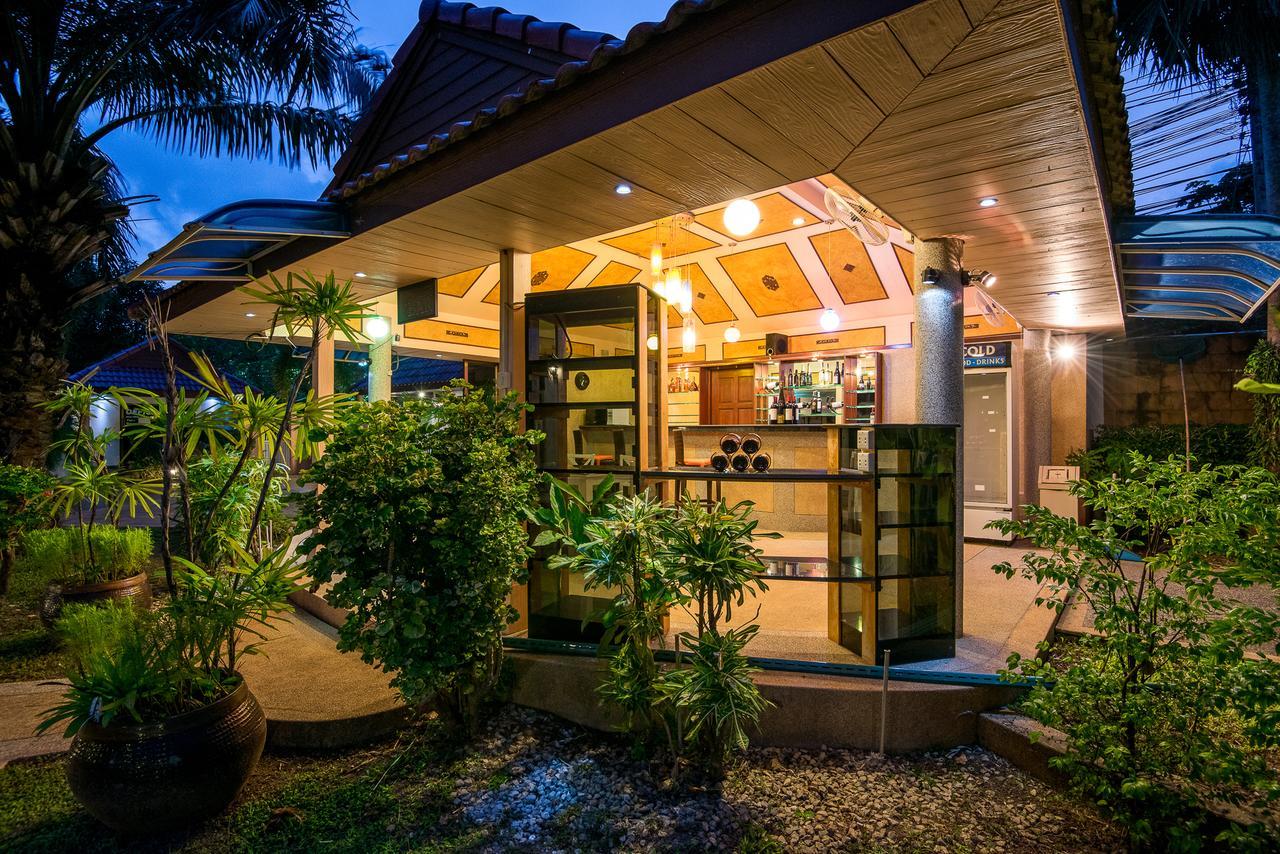Tananza & Phuket Resort