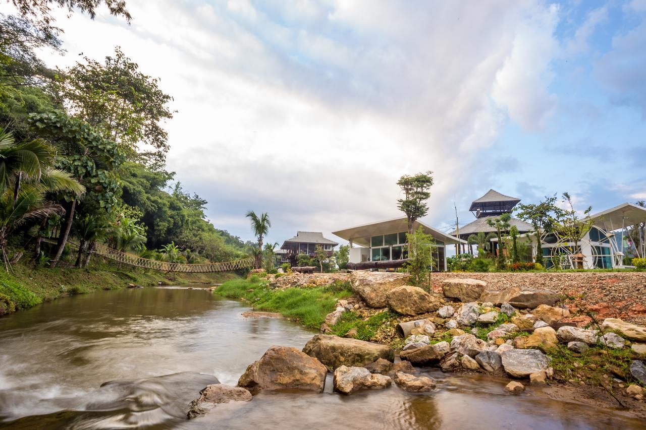 The White House Boutique 3* Chiang Rai