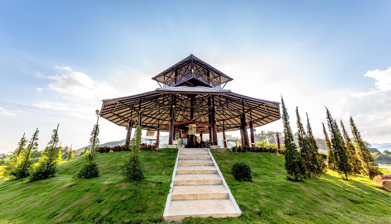 The White House Boutique Chiang Rai