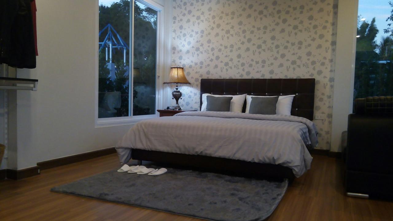 Bluemoon Riverside Resort