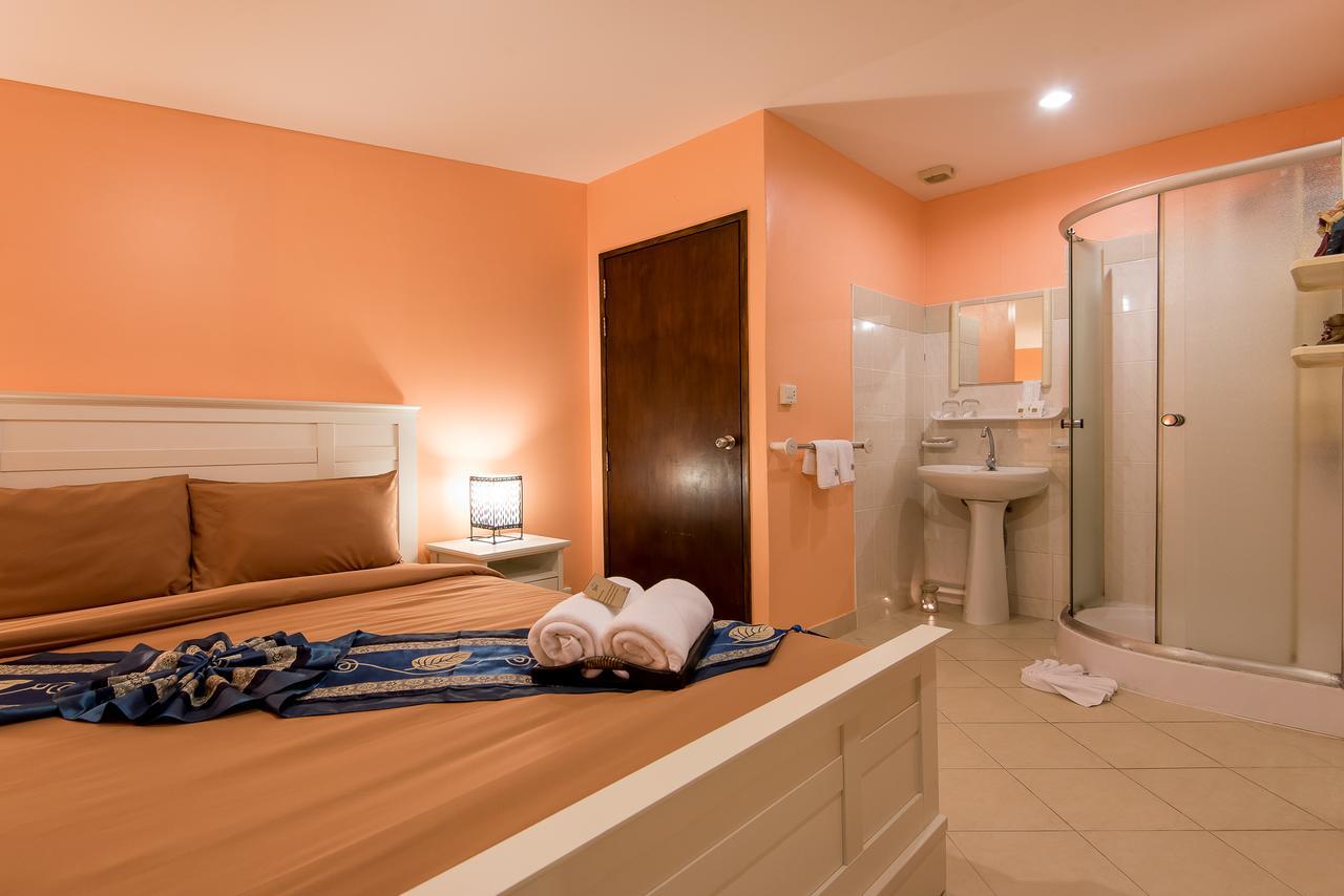 Tananza & Phuket Resort Nai Harn