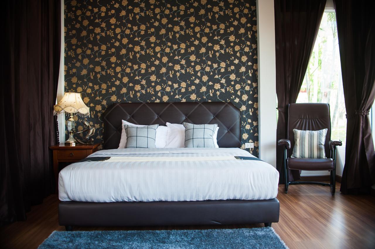 Bluemoon Riverside 3*