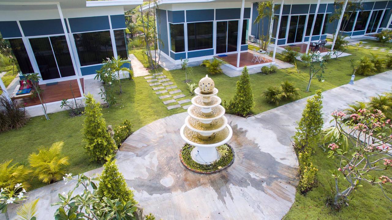 Bluemoon Riverside Resort Phibun Mangsahan