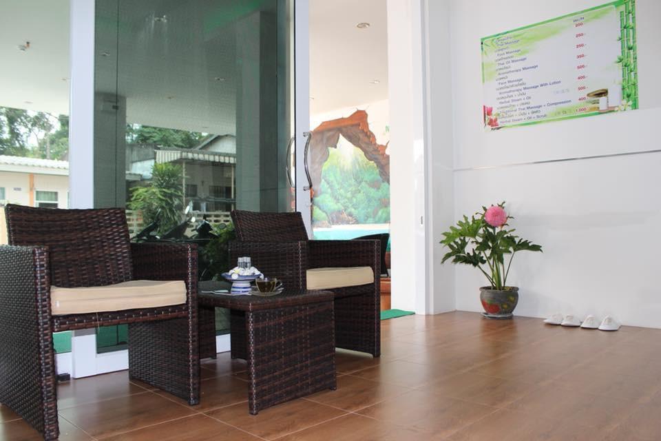 Namthip Hotel