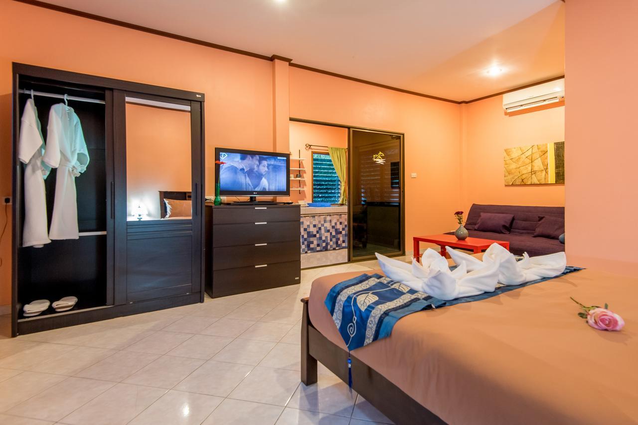 Tananza & Phuket Resort 3*